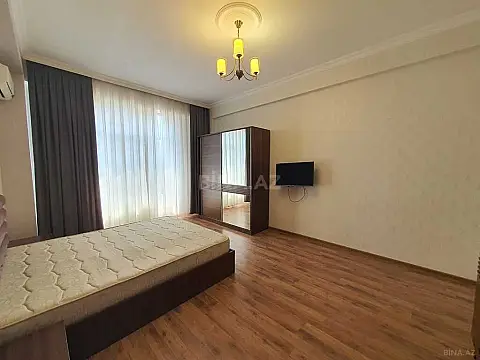 Kirayə verilir 3 otaqlı mənzil 120 m²
