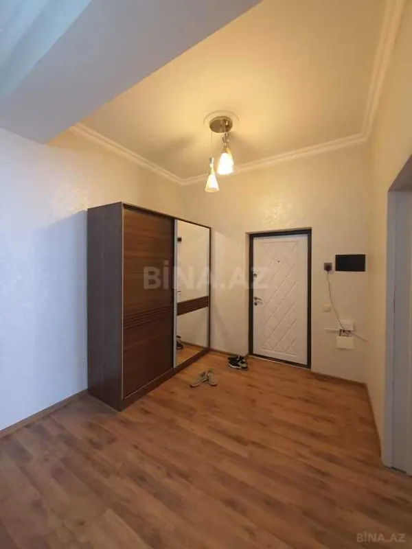 Kirayə verilir 3 otaqlı mənzil 120 m²
