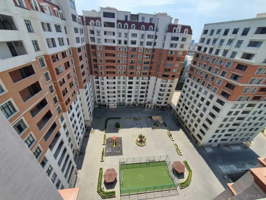 Kirayə verilir 3 otaqlı mənzil 120 m²