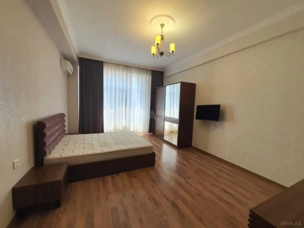 Kirayə verilir 3 otaqlı mənzil 120 m²