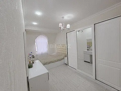 Satılır 3 otaqlı mənzil 110 m²