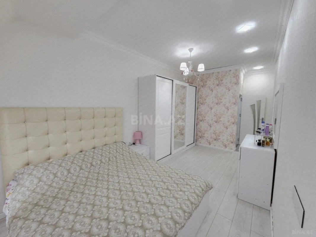Satılır 3 otaqlı mənzil 110 m²