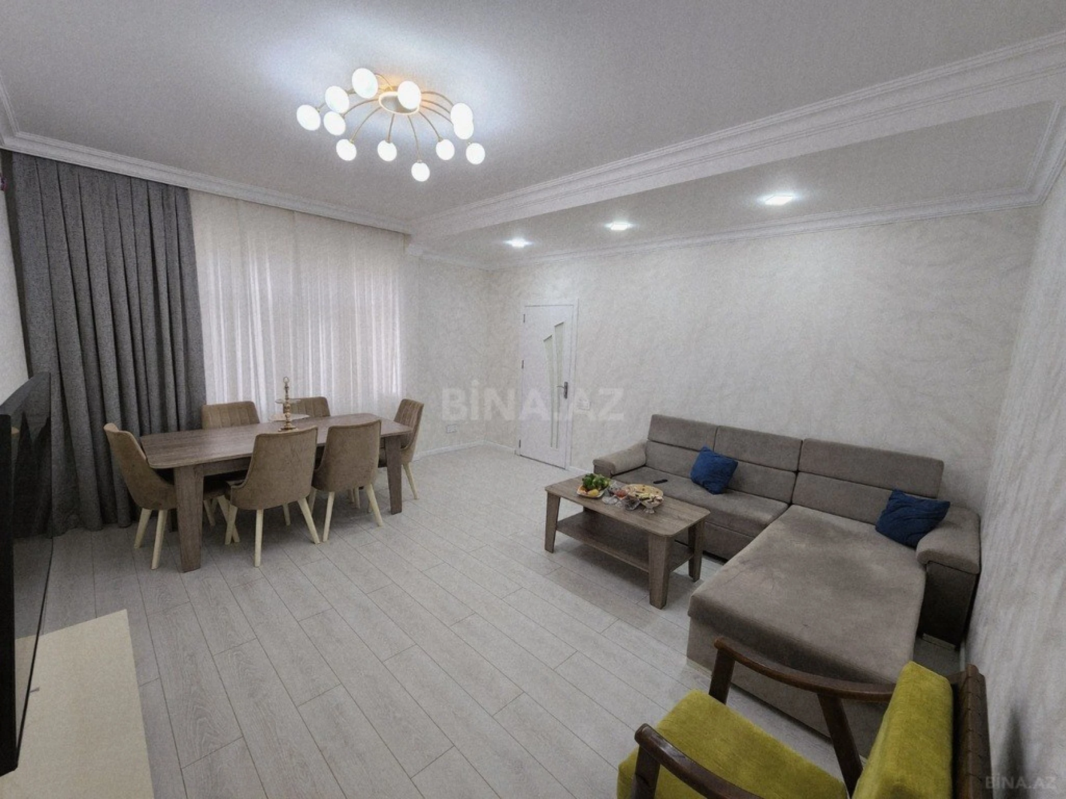 Satılır 3 otaqlı mənzil 110 m²