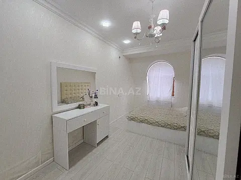 Satılır 3 otaqlı mənzil 110 m²