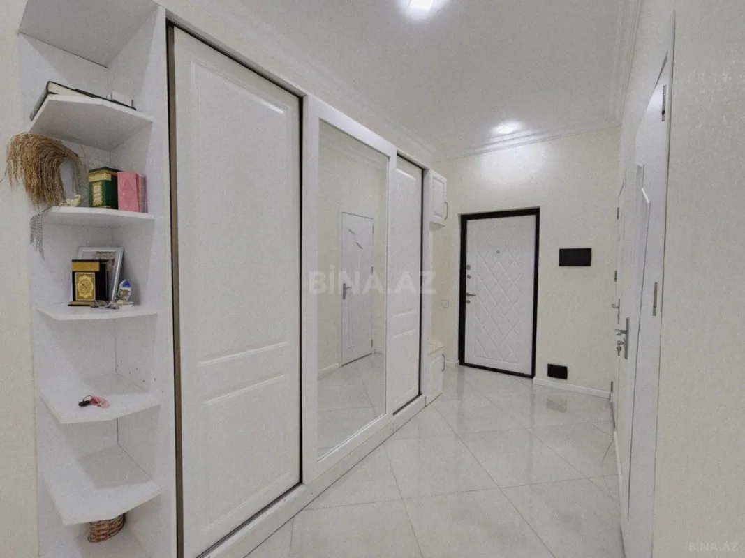 Satılır 3 otaqlı mənzil 110 m²