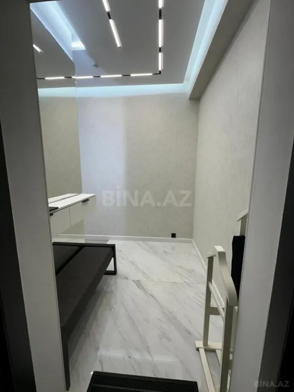 Satılır 3 otaqlı mənzil 110.5 m²