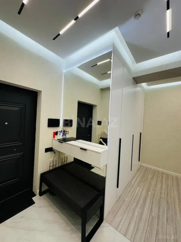 Satılır 3 otaqlı mənzil 110.5 m²