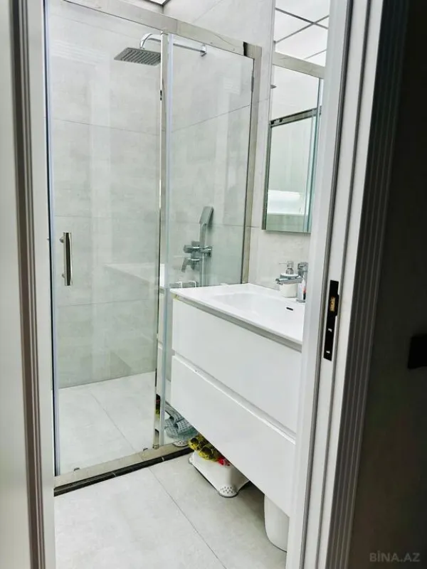 Satılır 3 otaqlı mənzil 110.5 m²