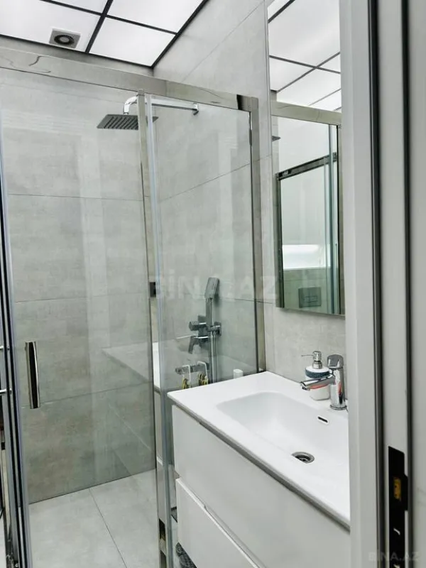 Satılır 3 otaqlı mənzil 110.5 m²