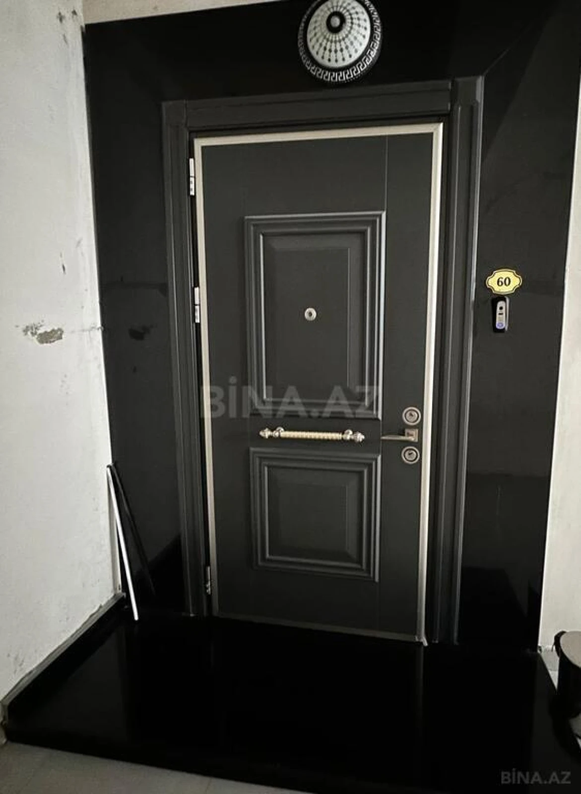 Satılır 3 otaqlı mənzil 110.5 m²