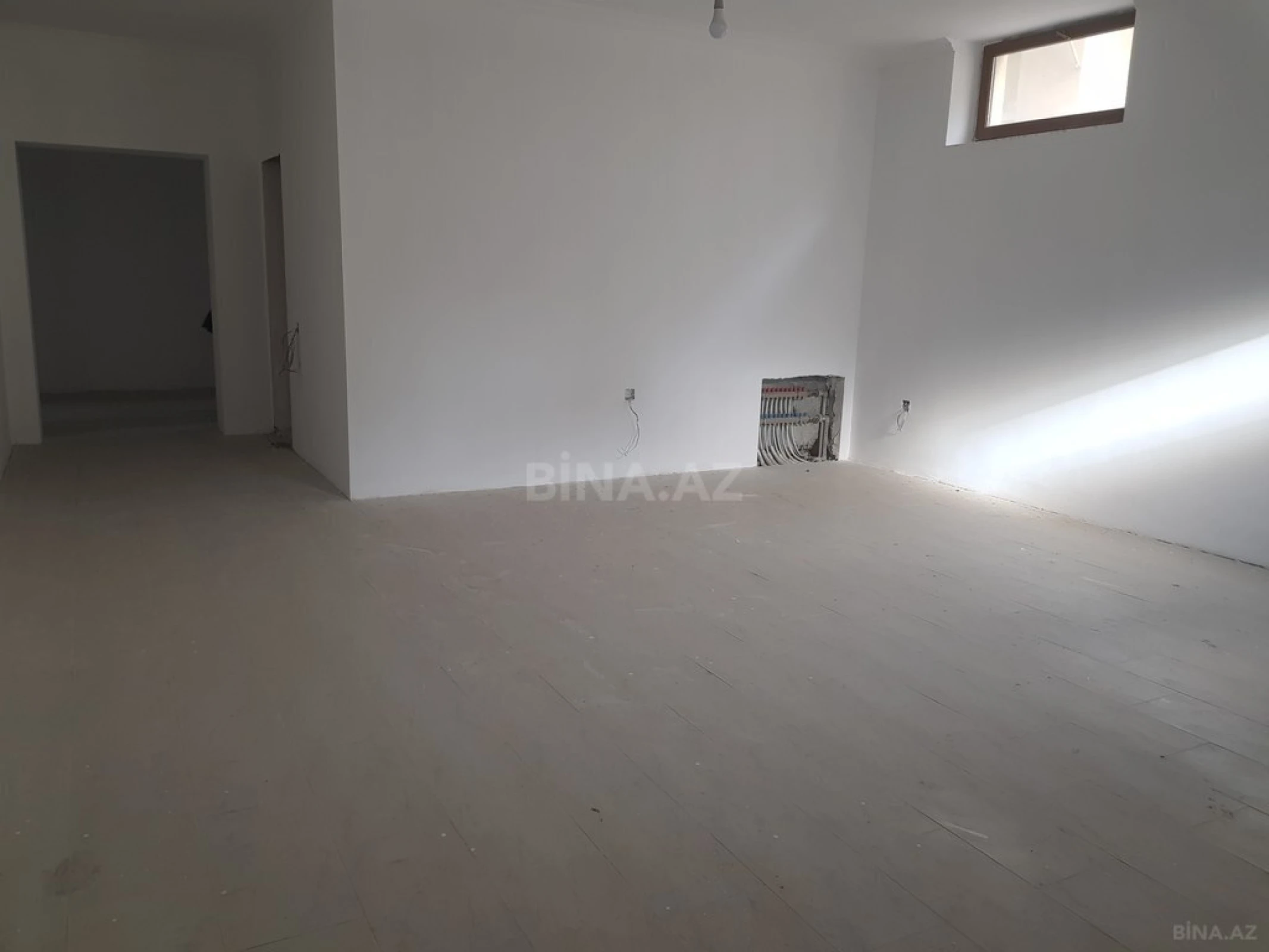 Kirayə verilir 14 otaqlı ofis 900 m²