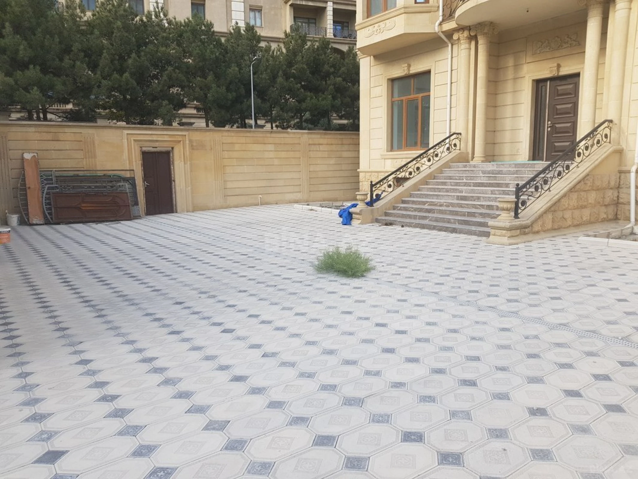 Kirayə verilir 14 otaqlı ofis 900 m²