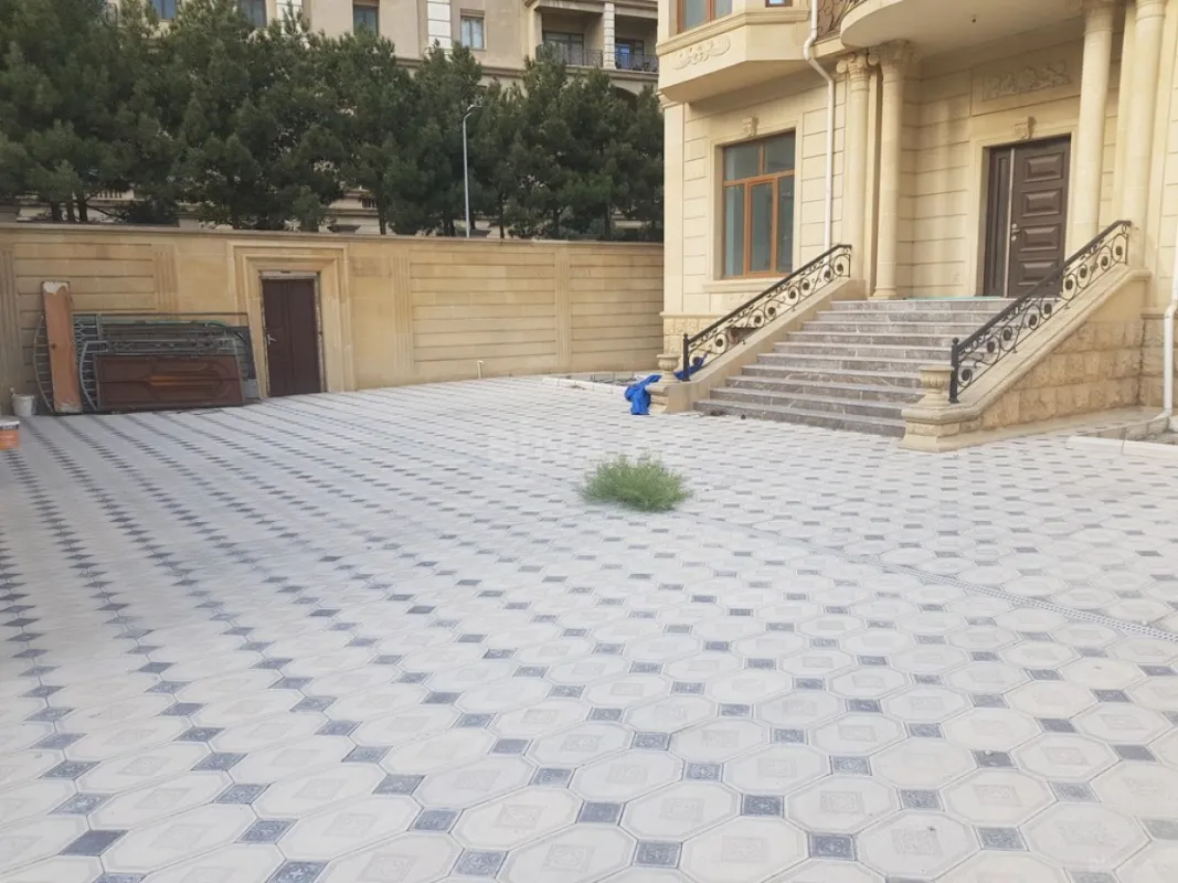 Kirayə verilir 14 otaqlı ofis 900 m²