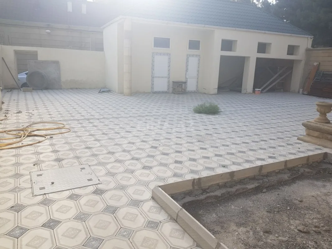 Kirayə verilir 14 otaqlı ofis 900 m²