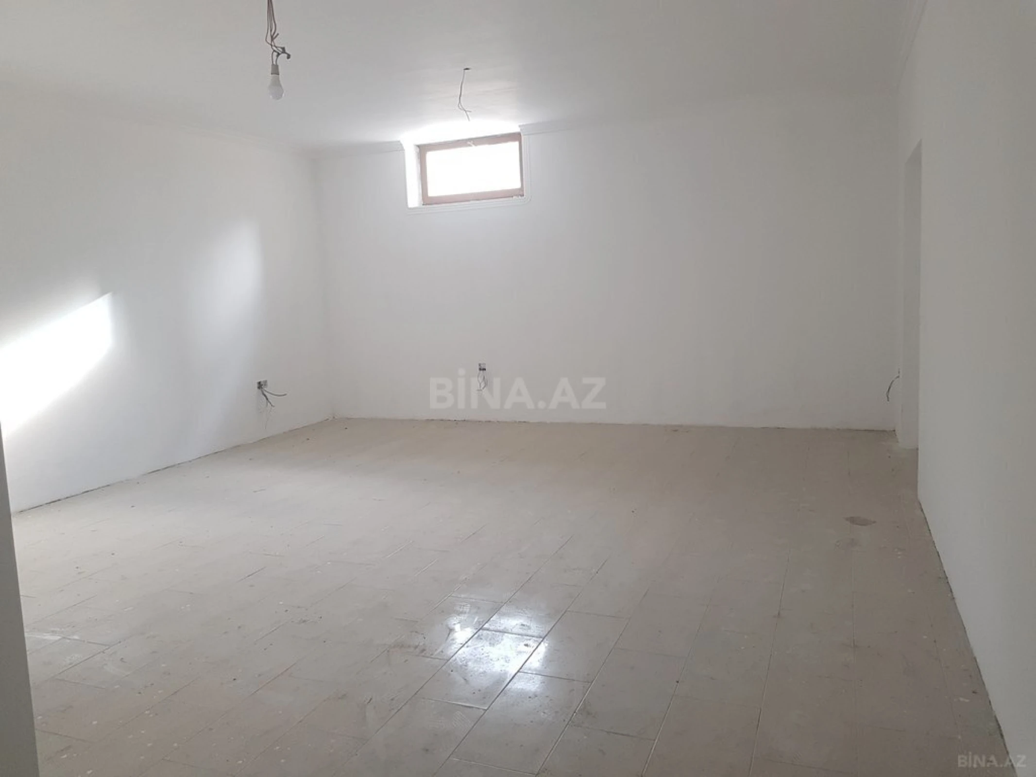Kirayə verilir 14 otaqlı ofis 900 m²