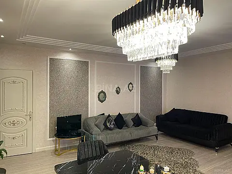 Kirayə verilir 3 otaqlı mənzil 148 m²