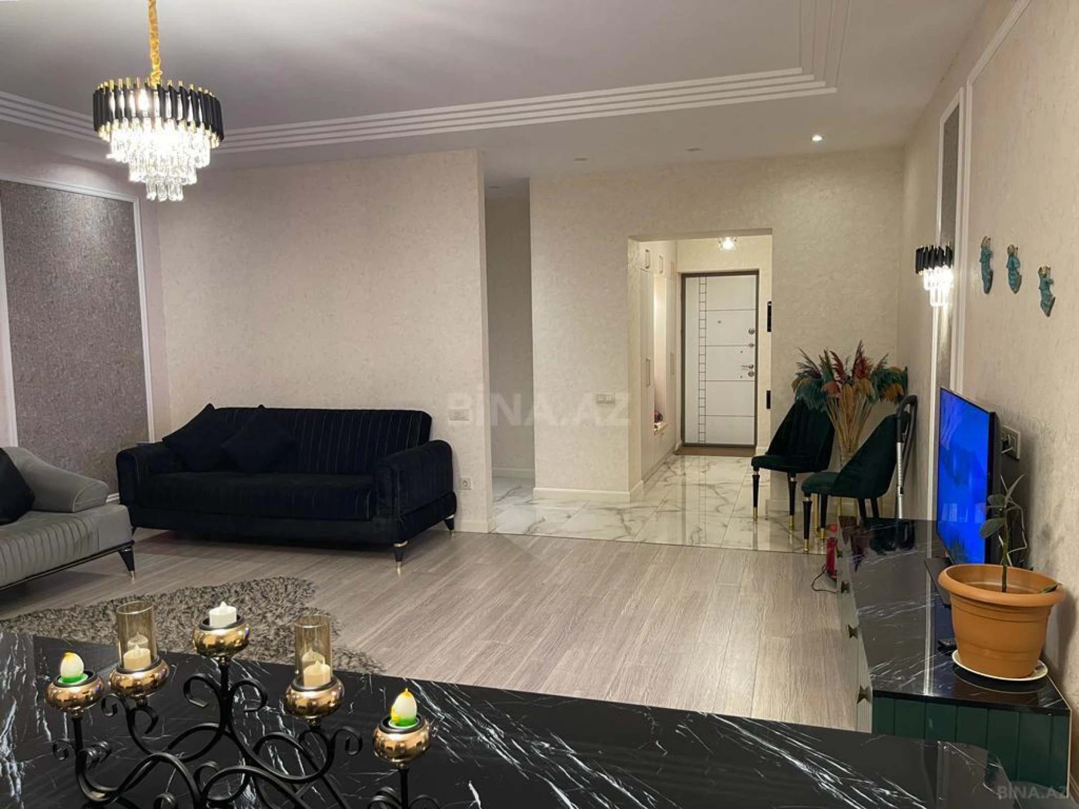 Kirayə verilir 3 otaqlı mənzil 148 m²