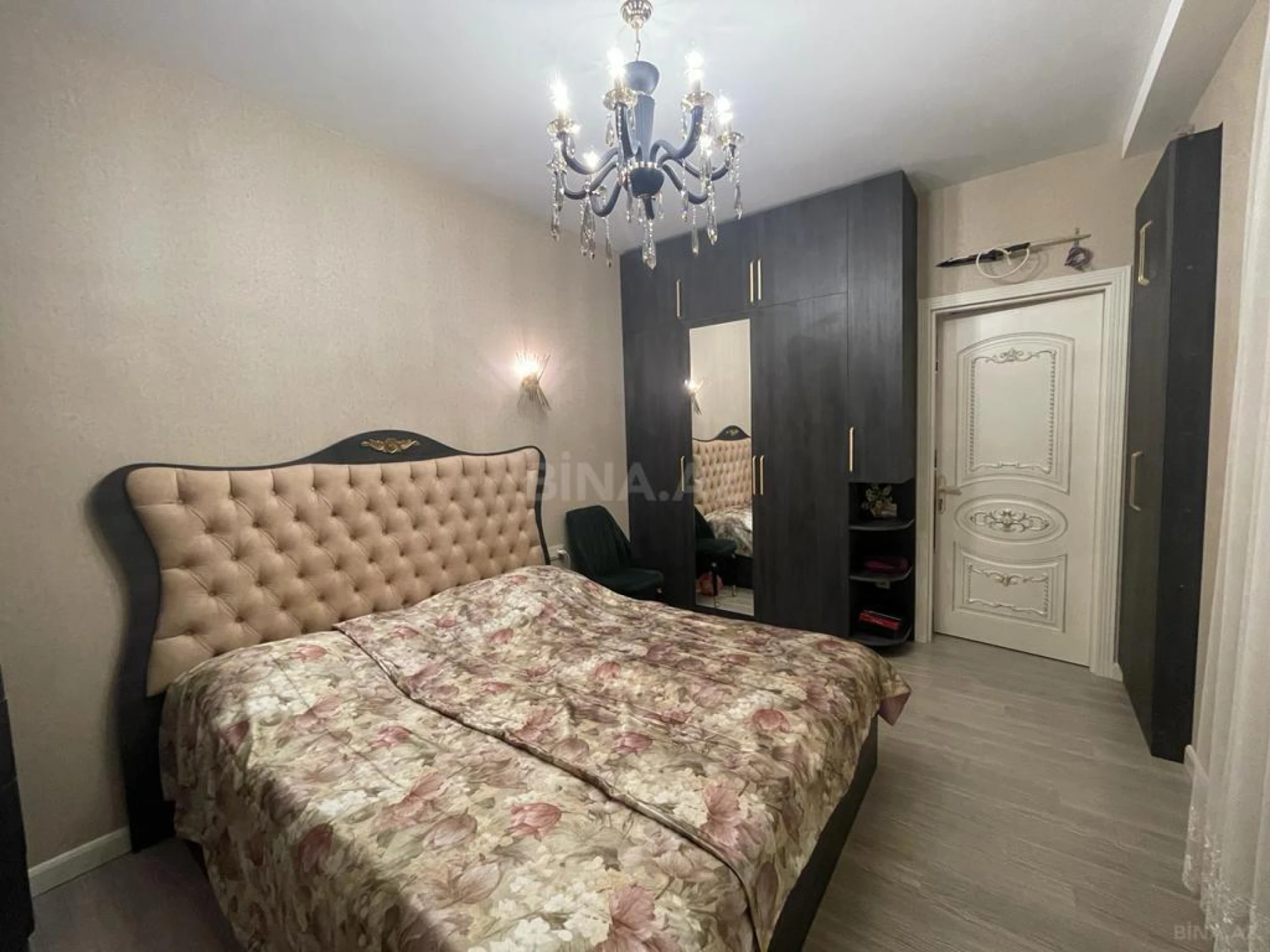 Kirayə verilir 3 otaqlı mənzil 148 m²