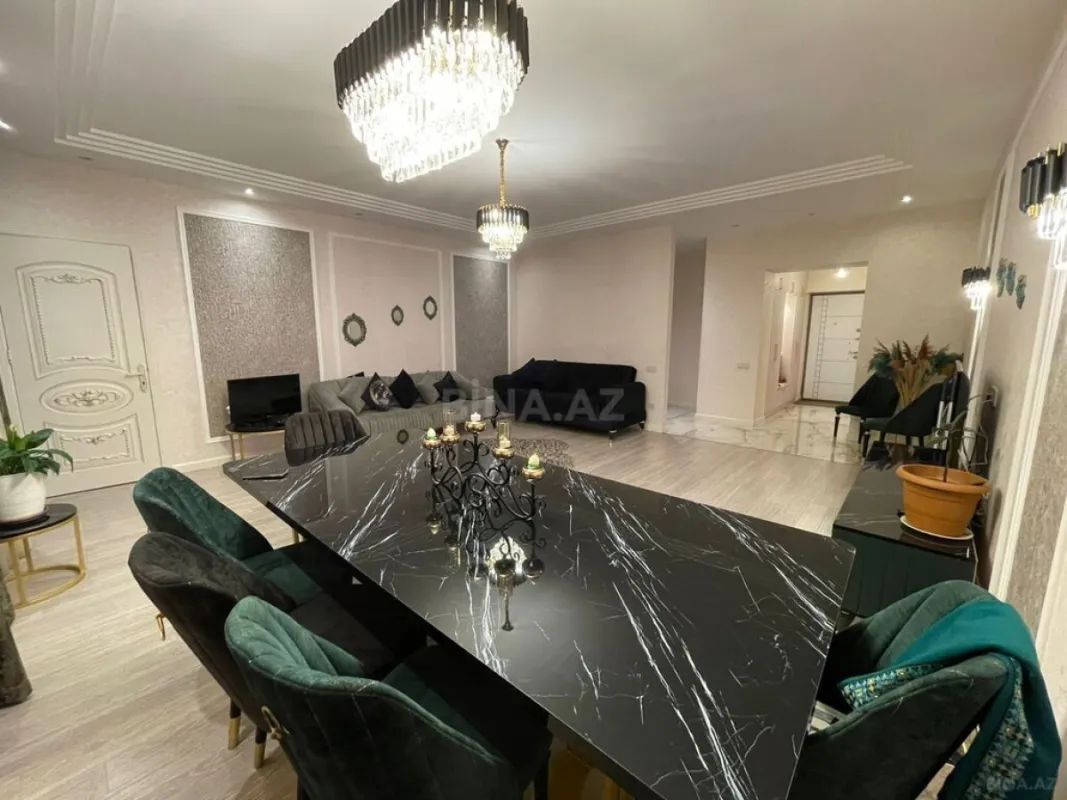 Kirayə verilir 3 otaqlı mənzil 148 m²