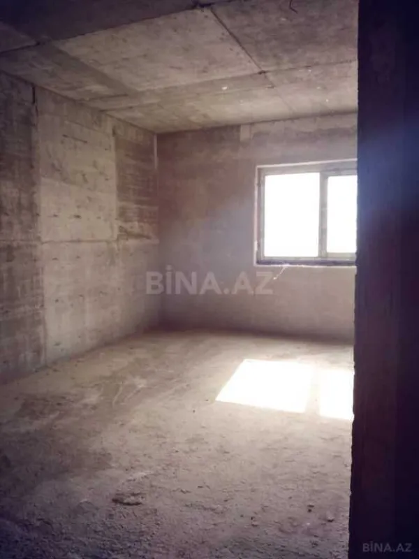 Satılır 3 otaqlı mənzil 134 m²