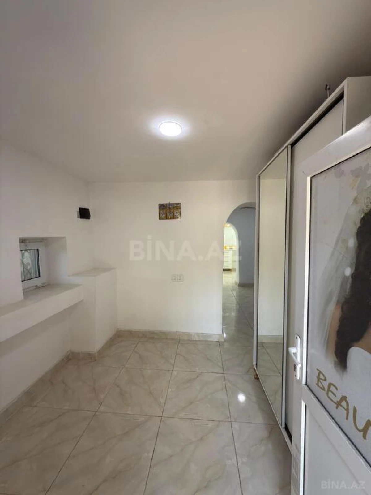 Satılır obyekt 42 m²