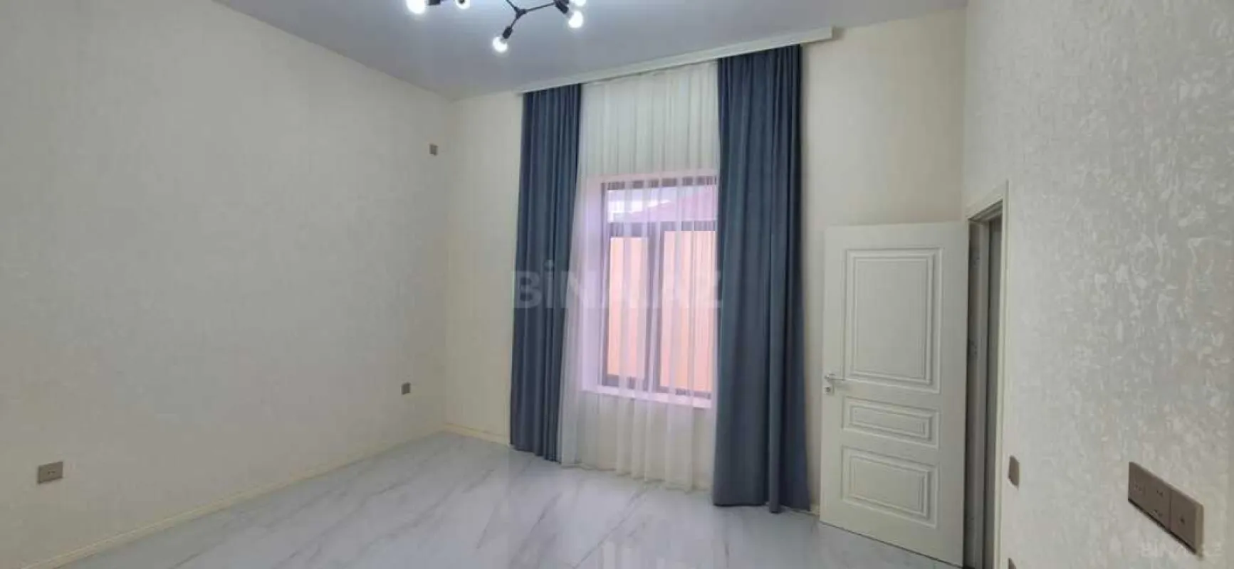 Satılır 4 otaqlı həyət evi 160 m²