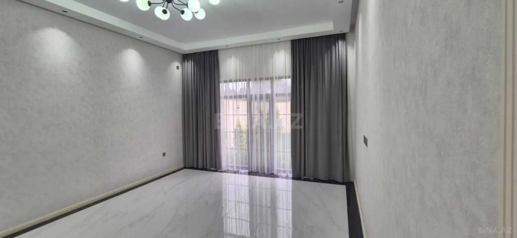 Satılır 4 otaqlı həyət evi 160 m²