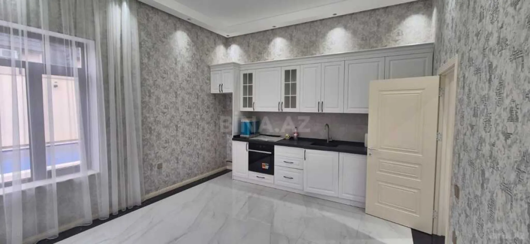 Satılır 4 otaqlı həyət evi 160 m²
