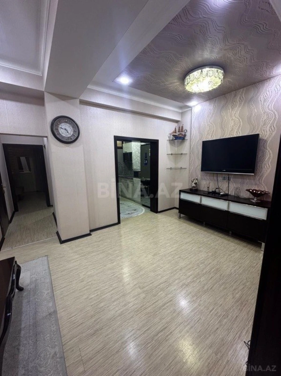 Satılır 2 otaqlı mənzil 68 m²
