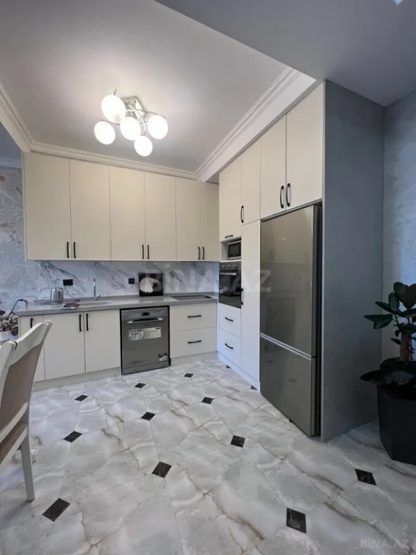 Kirayə verilir 3 otaqlı mənzil 90 m²