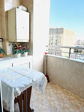 Satılır 4 otaqlı mənzil 155 m²