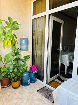 Satılır 4 otaqlı mənzil 155 m²