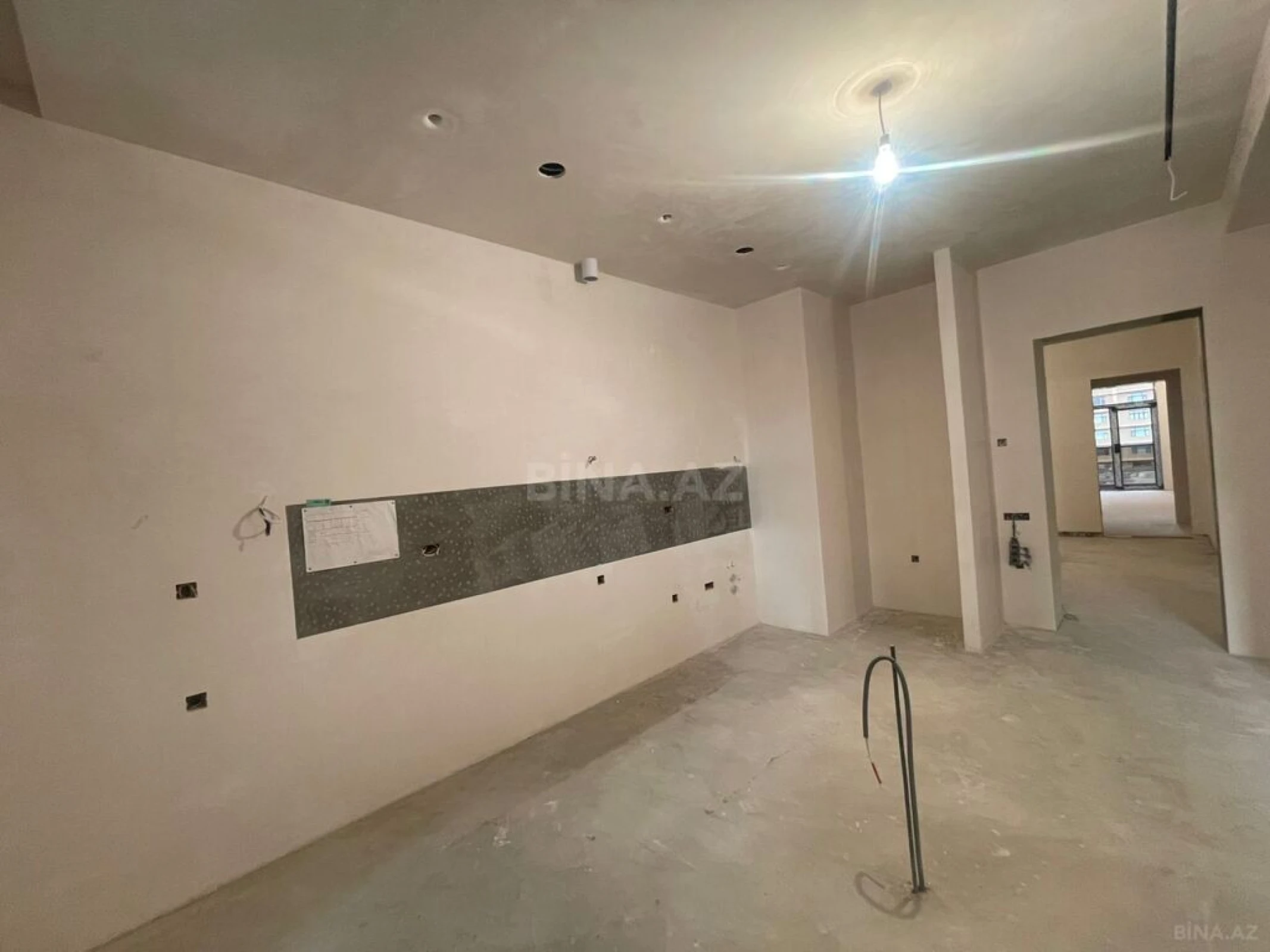 Satılır 4 otaqlı mənzil 232 m²