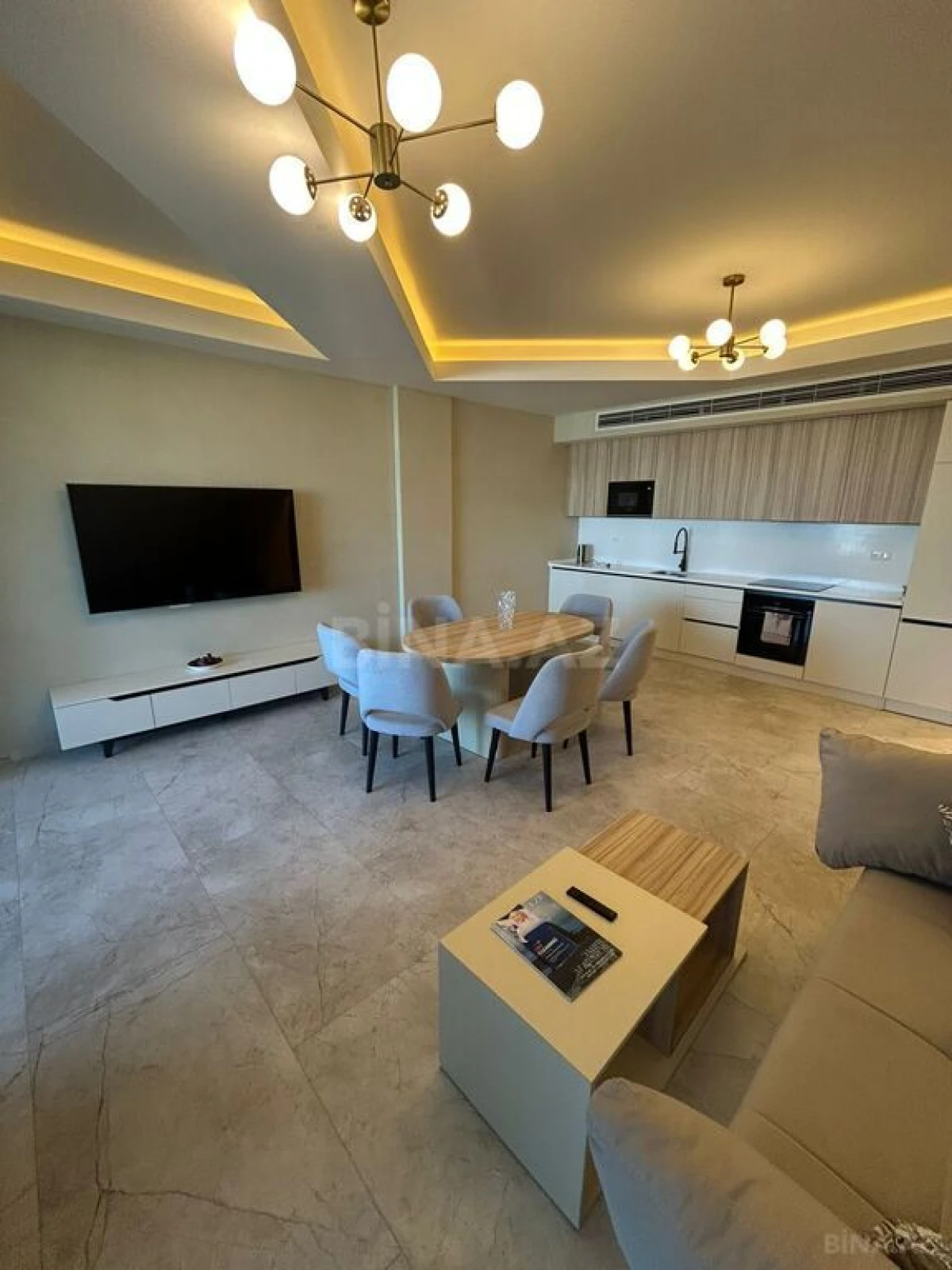 Kirayə verilir 2 otaqlı mənzil 95 m²