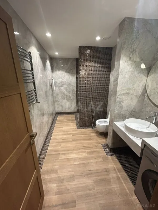 Kirayə verilir 2 otaqlı mənzil 95 m²