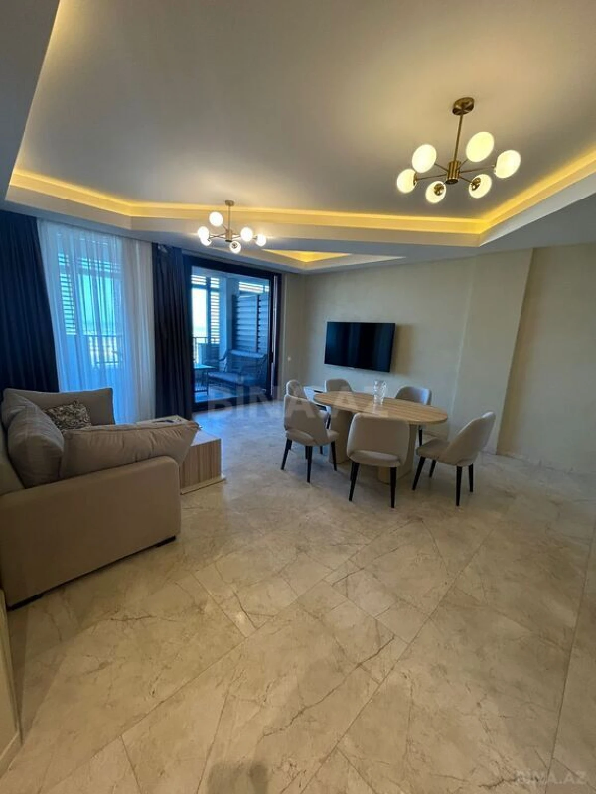 Kirayə verilir 2 otaqlı mənzil 95 m²