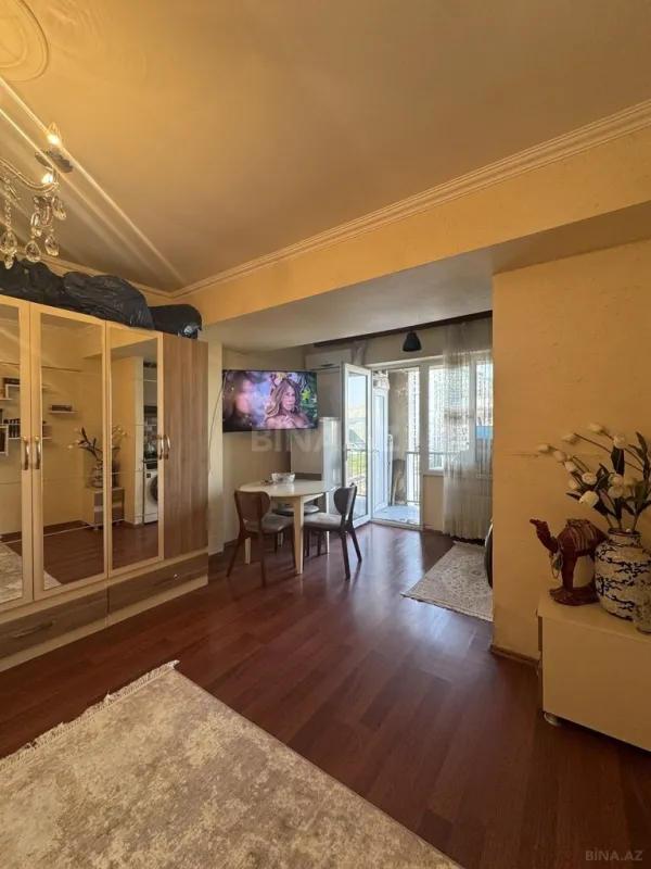 Satılır 1 otaqlı mənzil 38 m²