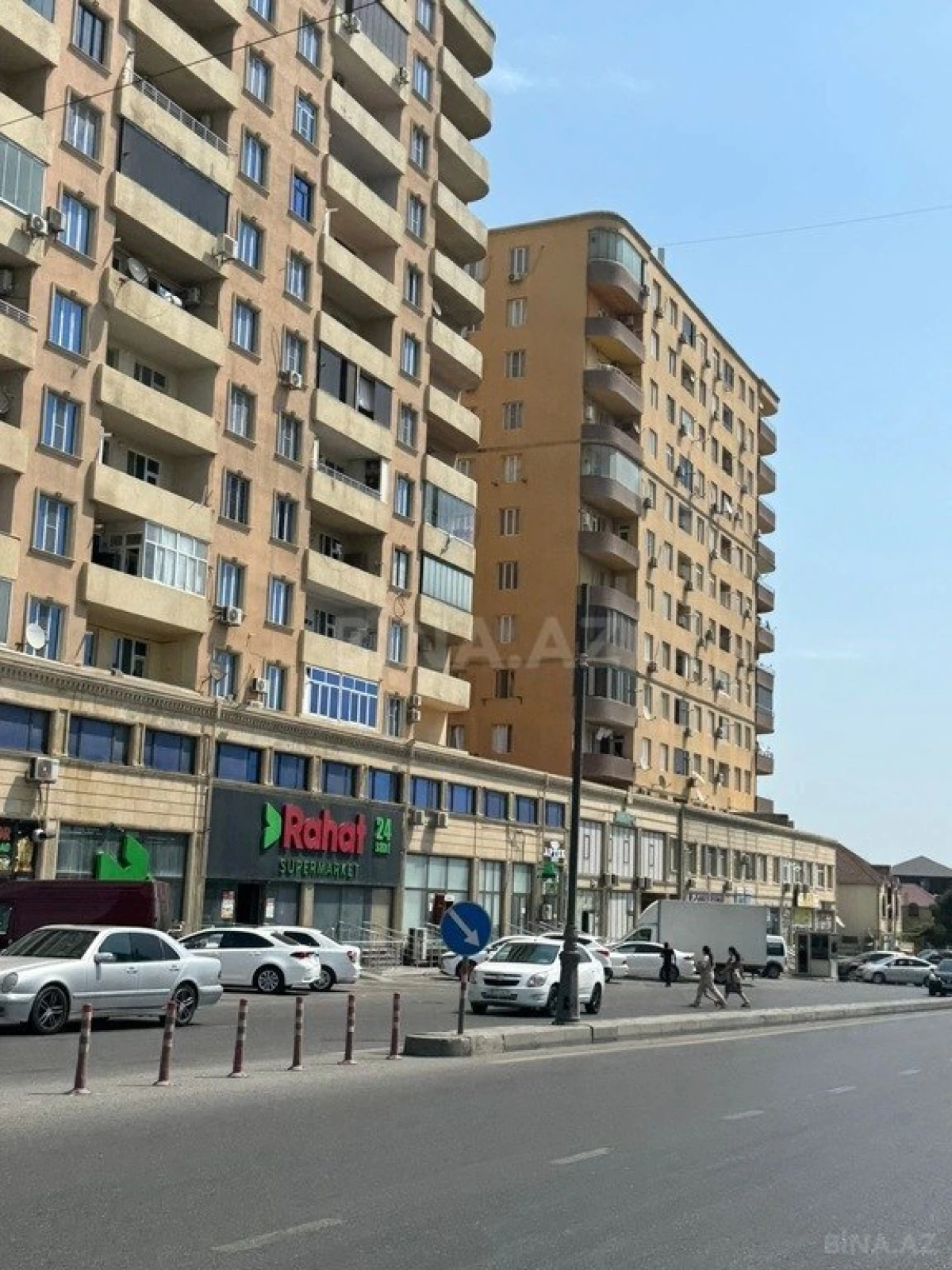 Satılır 2 otaqlı mənzil 93 m²