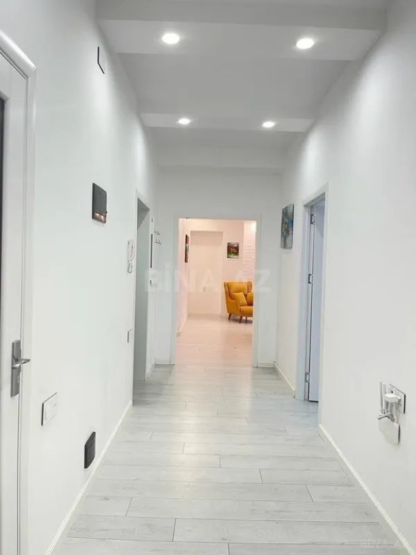 Kirayə verilir 3 otaqlı mənzil 110 m²