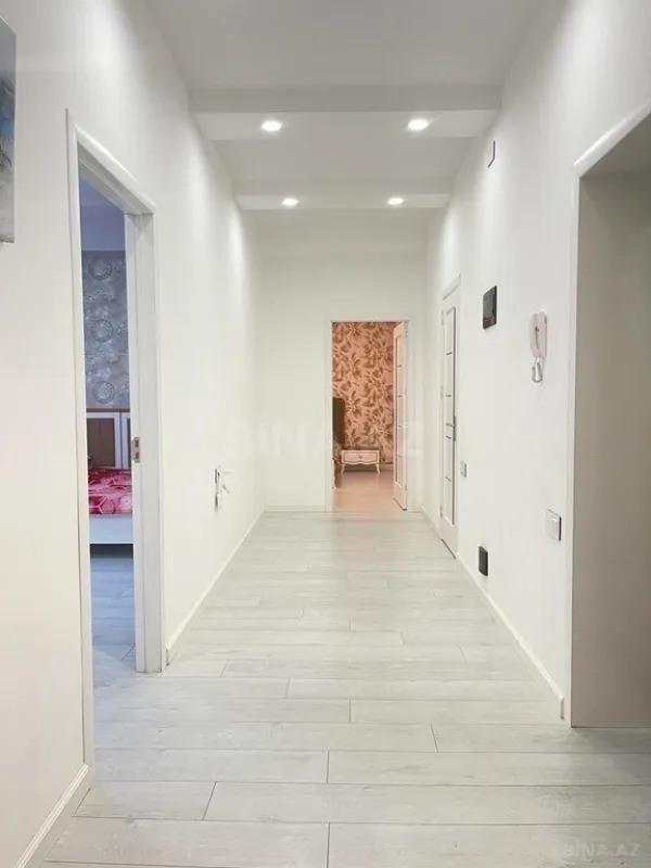 Kirayə verilir 3 otaqlı mənzil 110 m²