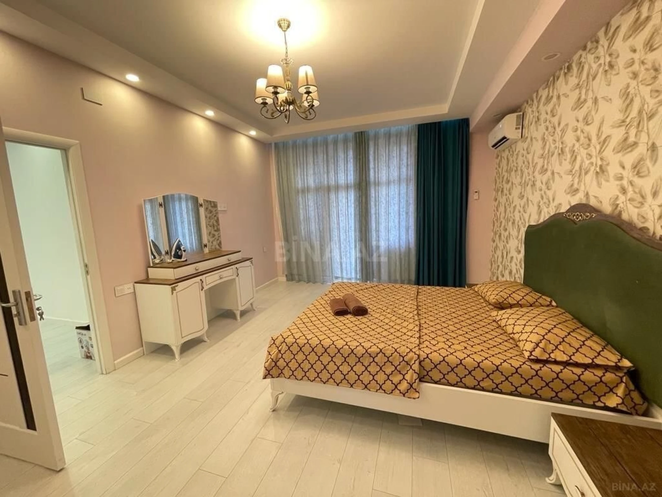 Kirayə verilir 3 otaqlı mənzil 110 m²