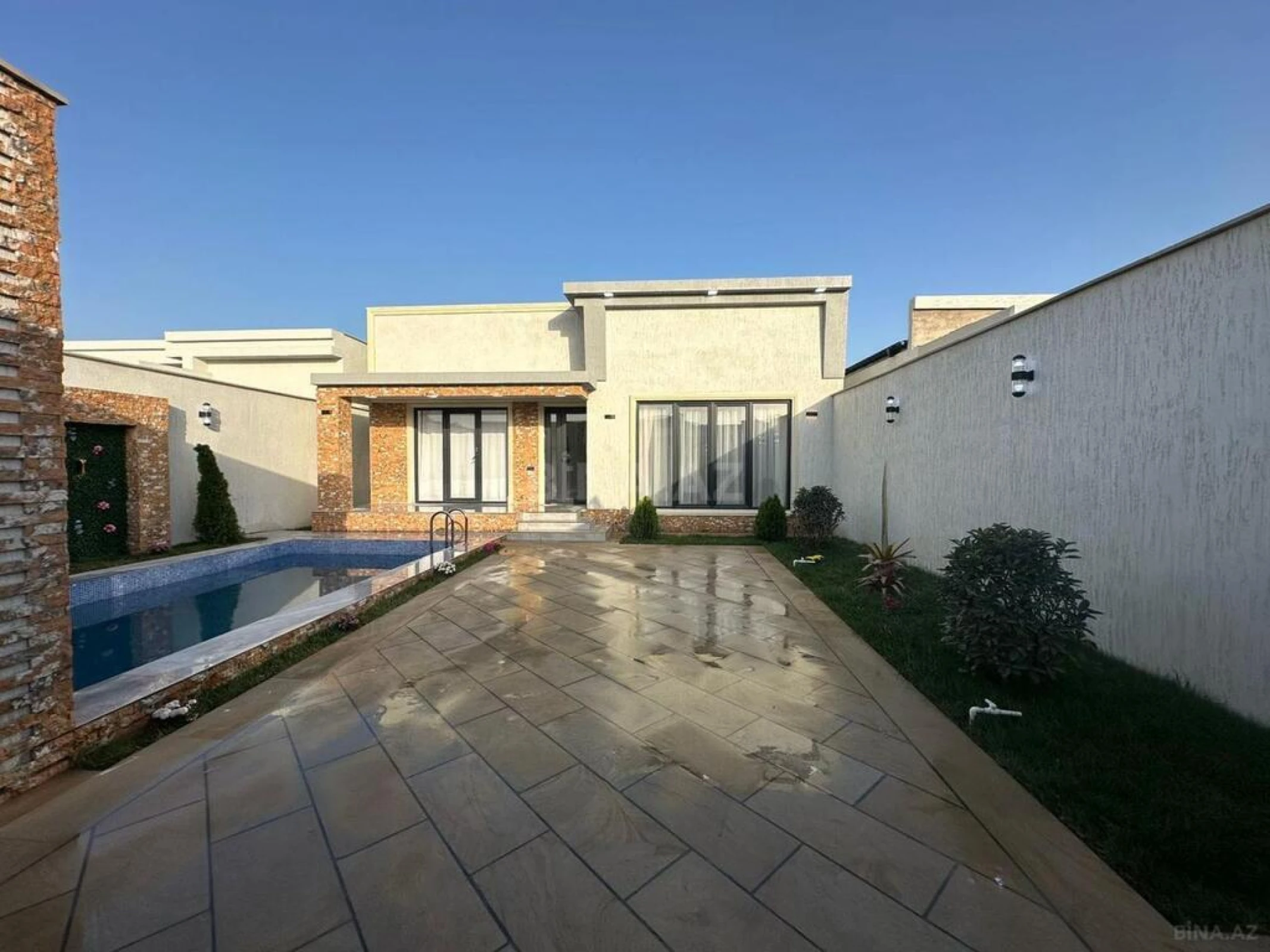 Satılır 4 otaqlı həyət evi 150 m²