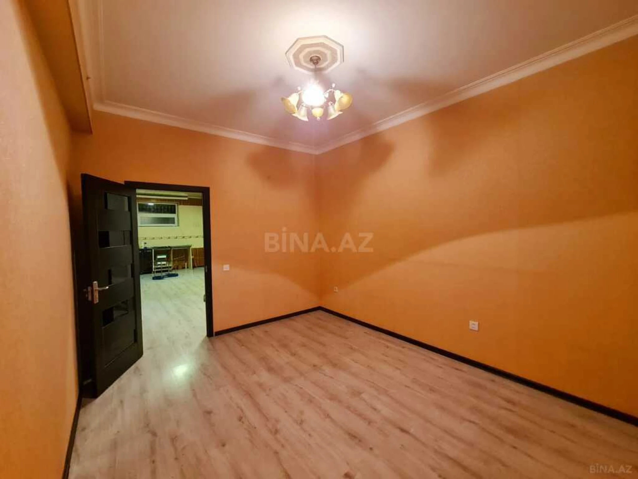 Kirayə verilir obyekt 77 m²