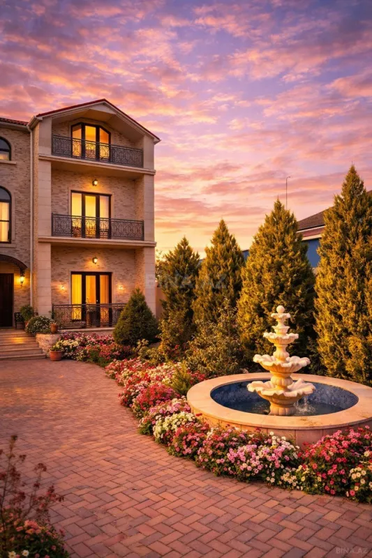 Satılır 6 otaqlı həyət evi 365 m²