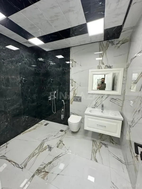 Satılır 3 otaqlı mənzil 134 m²