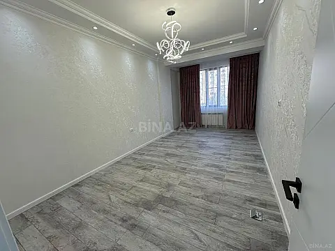 Satılır 3 otaqlı mənzil 134 m²