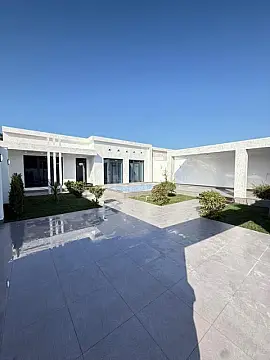 Satılır 4 otaqlı həyət evi 160 m²