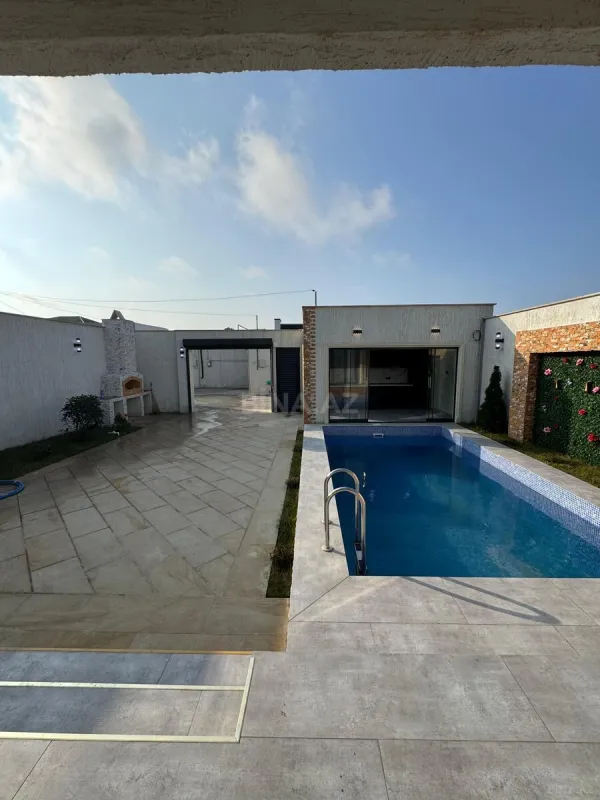 Satılır 4 otaqlı həyət evi 160 m²