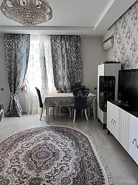 Satılır 2 otaqlı mənzil 87 m²