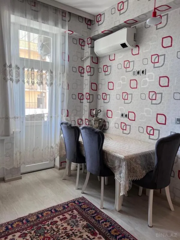 Satılır 2 otaqlı mənzil 87 m²